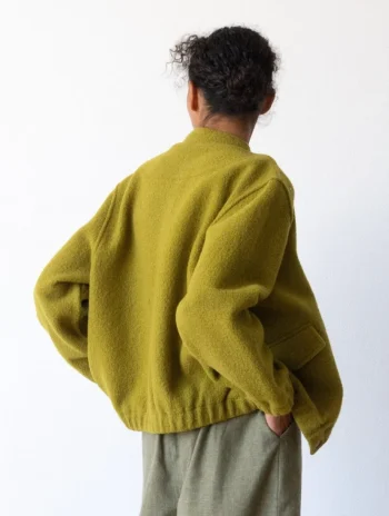 Alternative view of Chaqueta bomber verde pistacho de lana virgen